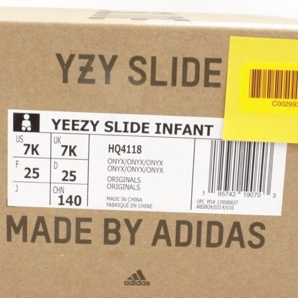 Adidas Original Yeezy Slide Onyx (Kids) in Black HQ4118 -  FCM29 - Picture 13 of 14